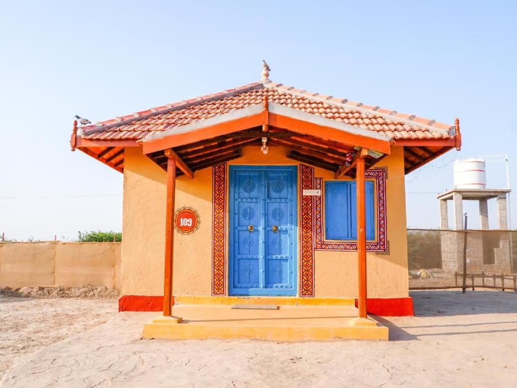 Rann Hellaro Homestay ブジ エクステリア 写真